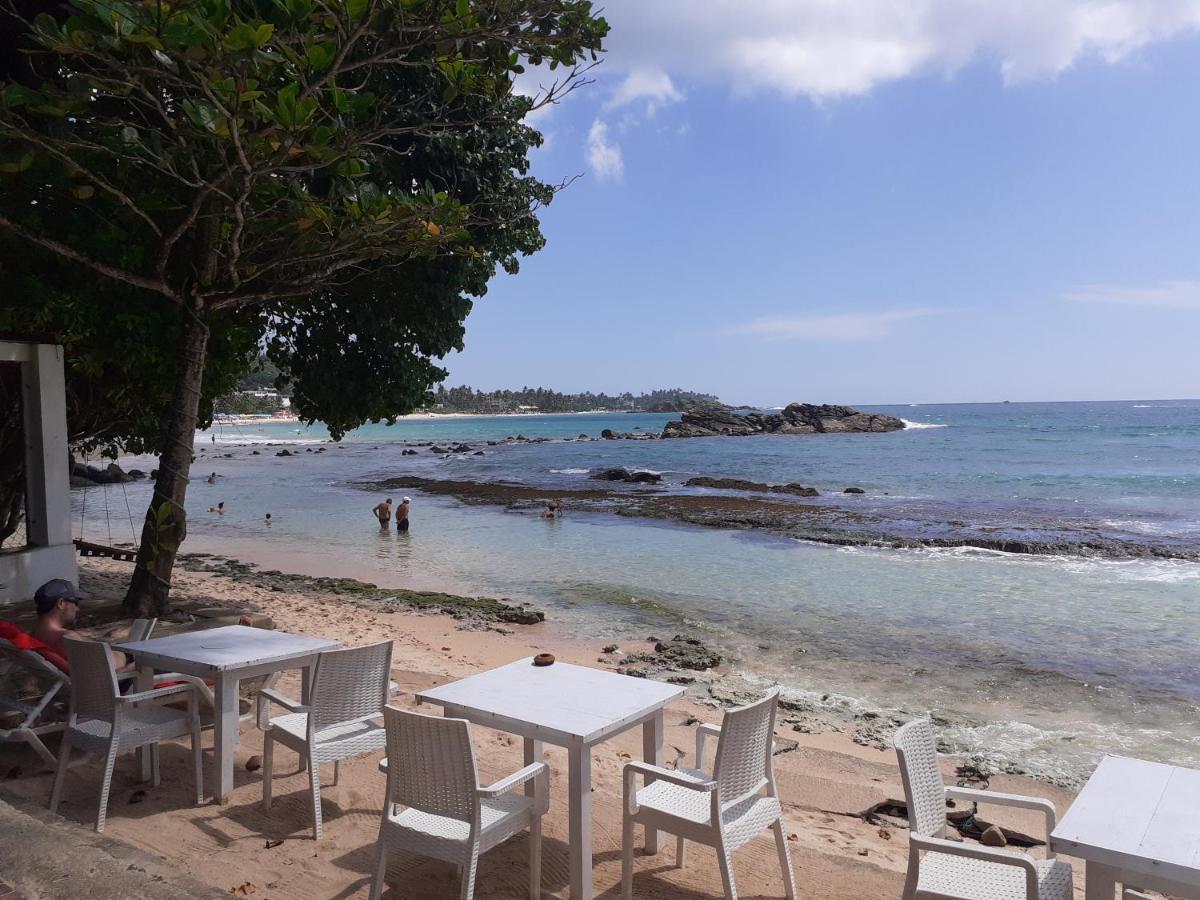 Coral Beach Hotel Mirissa Exterior photo